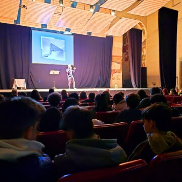 Con gli studenti di Foligno a teatro per scoprire: “Che fine ha fatto Rosmarina?”