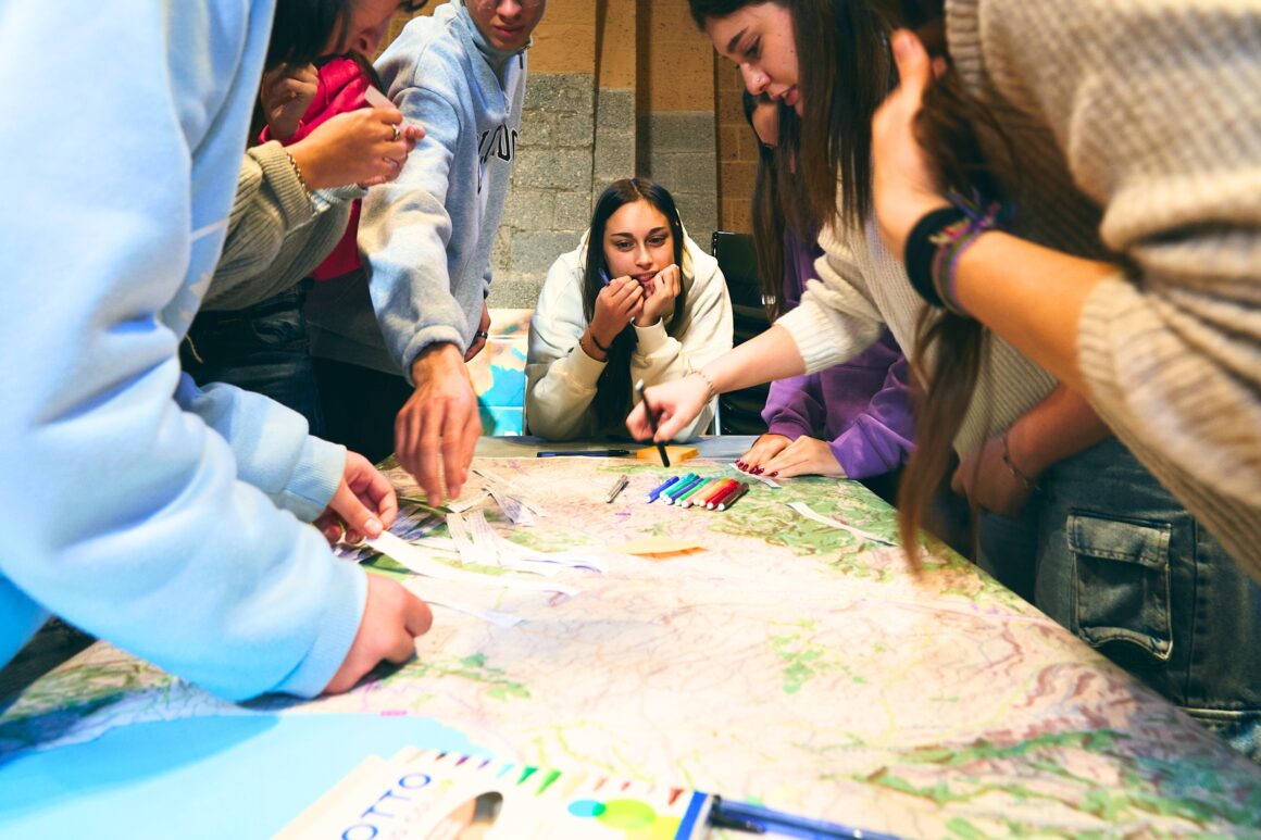 Gli studenti dell’Orvietano al Soil reGeneration boot camp, per creare insieme mappe di comunità.